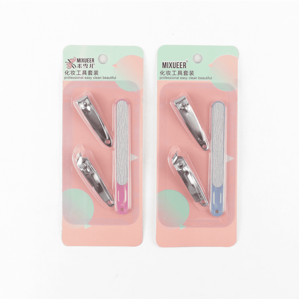 Paquete con 24 sets de manicure