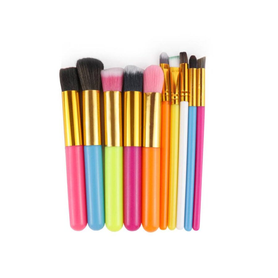 Set con 10 brochas kabuki en colores