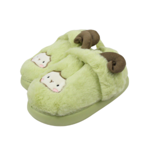 Pantuflas de peluche con diferentes diseños