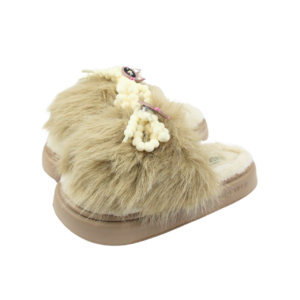 Pantuflas cerradas con peluche distintos diseños